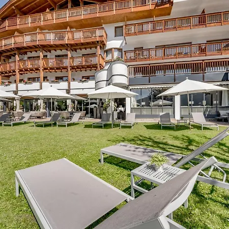 Hotel & Laerchenhof Seefeld in Tirol