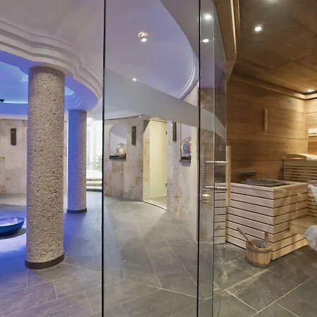 & Laerchenhof Szálloda 4*