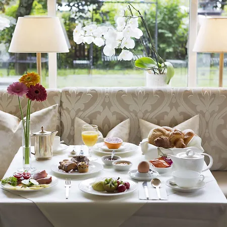 Hotel & Laerchenhof Seefeld in Tirol