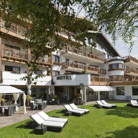 Hotel & Laerchenhof Seefeld in Tirol
