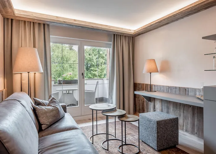 & Laerchenhof 4* Seefeld w Tirolu