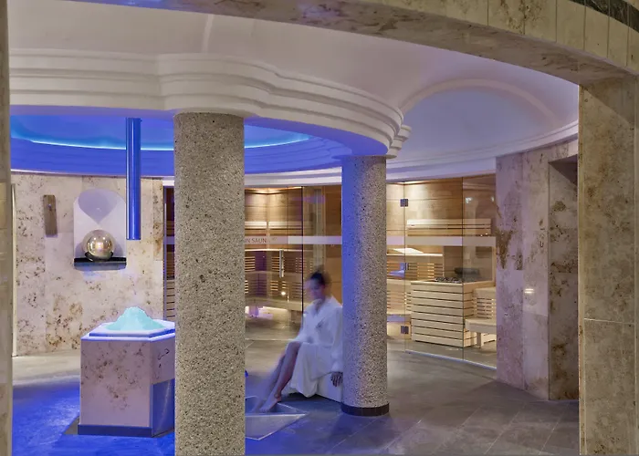 Hotel & Laerchenhof Seefeld w Tirolu