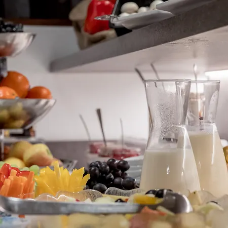 Szálloda & Laerchenhof 4*